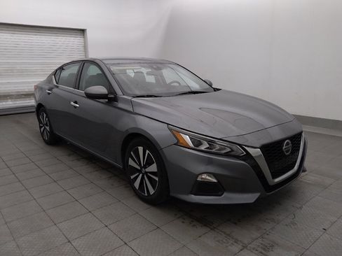 Used 2021 Nissan Altima 2.5 SV FWD image 11