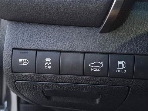 Used 2022 Toyota Camry LE FWD image 14