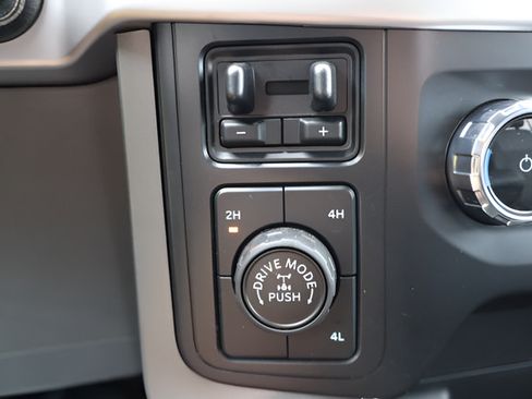 Used 2022 Ford F150 XLT w/ Equipment Group 301A Mid AWD/4WD image 33
