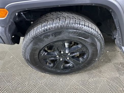 Used 2021 Jeep Wrangler Unlimited Sport image 9