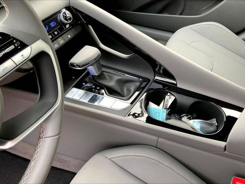 New 2026 Hyundai Elantra SEL Sport Premium image 8