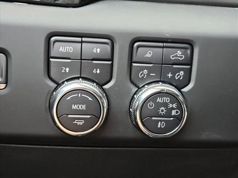 Used 2023 GMC Sierra 1500 AT4 w/ AT4 Premium Package AWD/4WD image 27