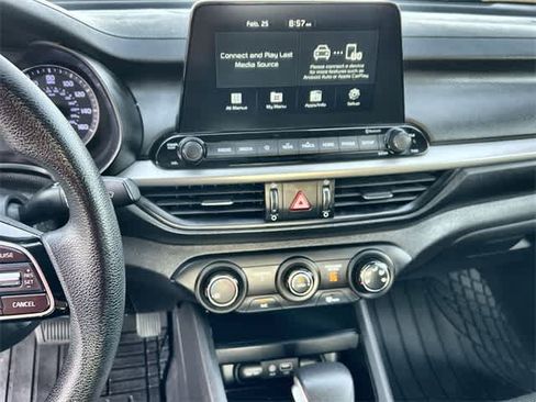 Used 2021 Kia Forte LXS image 18