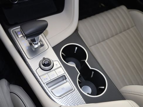 Used 2023 Genesis G70 2.0T w/ Sport Prestige Package image 30