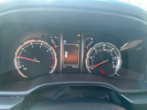 Used 2024 Toyota 4Runner TRD Off-Road image 11