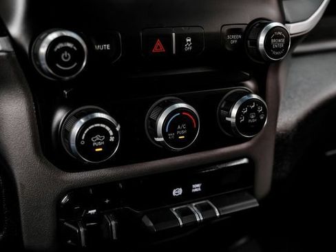 Used 2022 RAM 2500 Big Horn AWD/4WD image 24