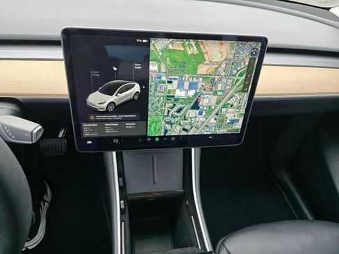 Used 2020 Tesla Model Y Performance image 38