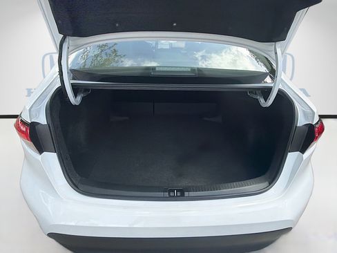 Used 2025 Toyota Corolla LE FWD image 25