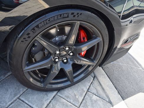 Used 2020 Ford Mustang Shelby GT500 w/ Carbon Fiber Track Pack image 5