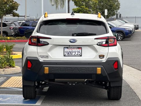 Certified 2025 Subaru Crosstrek 2.5i Wilderness w/ Crosstrek Mirror Package AWD/4WD image 5