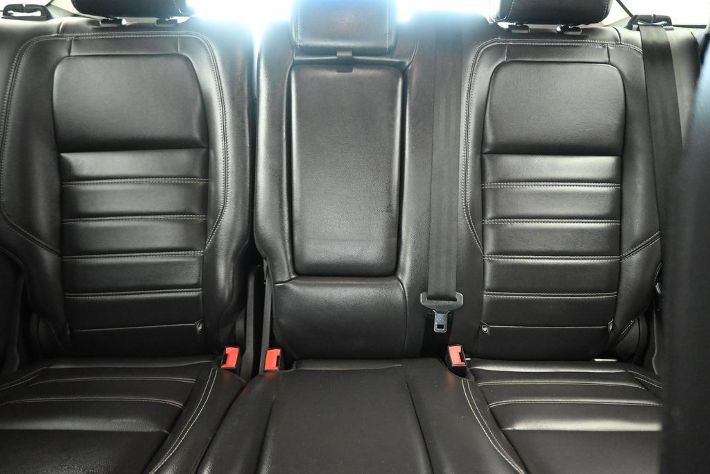 Used 2019 Ford Escape SEL AWD/4WD image 28