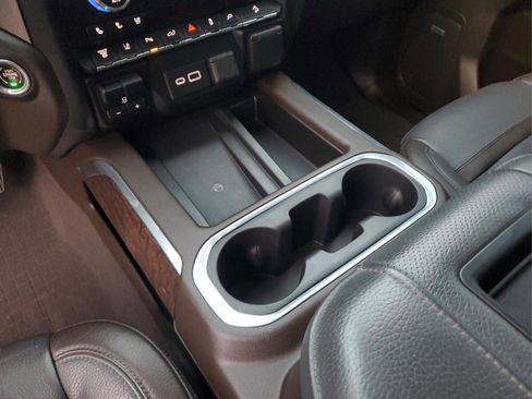 Used 2022 GMC Sierra 2500 Denali w/ Technology Package image 21