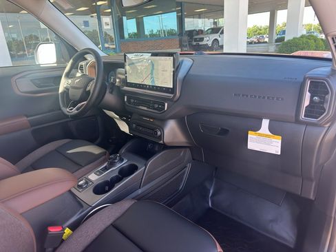 New 2026 Ford Bronco Sport Outer Banks AWD/4WD image 30
