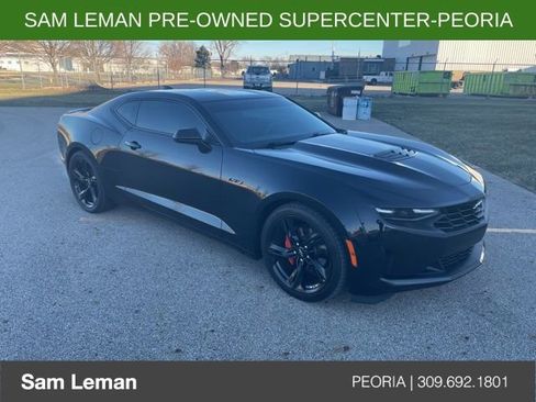 Used 2020 Chevrolet Camaro LT image 2