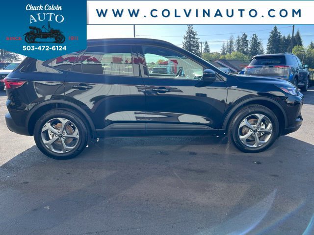 Used 2025 Ford Escape ST-Line Select AWD/4WD image 5