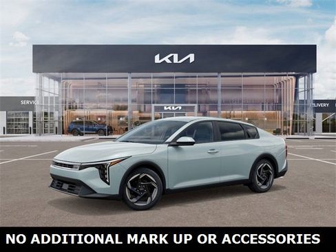 New 2025 Kia K4 EX image 3
