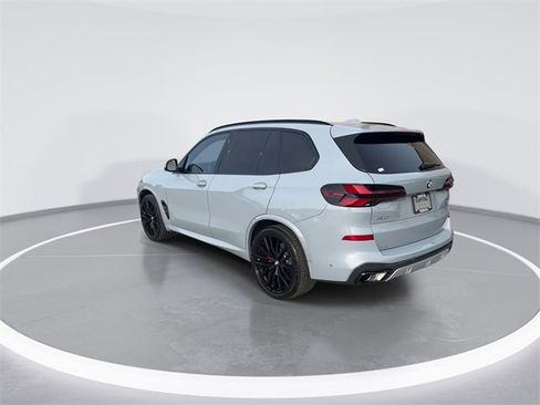 Used 2026 BMW X5 xDrive40i w/ M Sport Package image 5