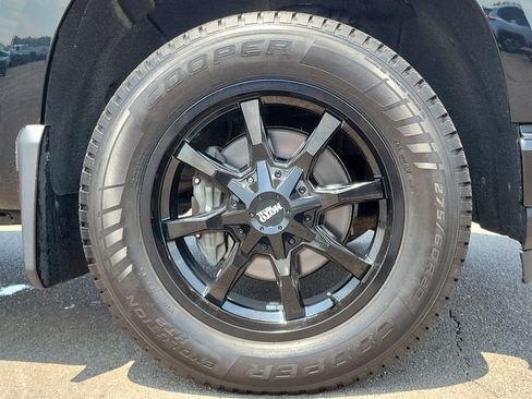 Used 2019 Chevrolet Silverado 1500 Custom image 5