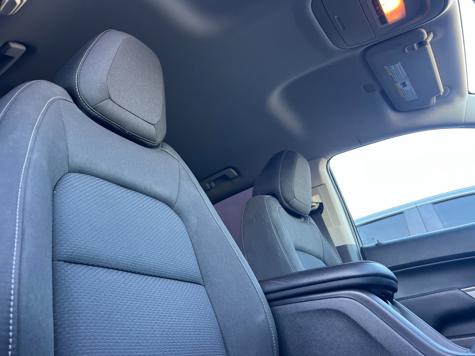 Used 2021 Chevrolet Colorado LT w/ Safety Package RWD image 16