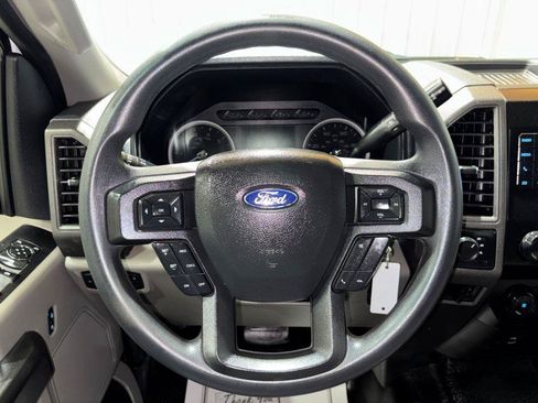 Used 2022 Ford F250 XL w/ Power Equipment Group AWD/4WD image 18