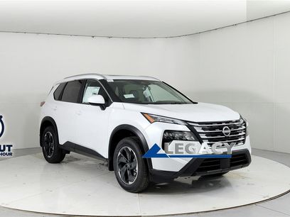 Used 2025 Nissan Rogue SV w/ SV Premium Package