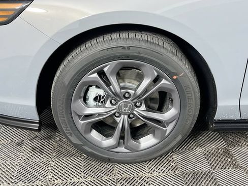 Used 2025 Honda Accord EX-L image 31