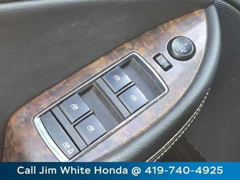Used 2015 Chevrolet Impala LT FWD image 15