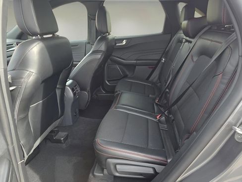 Used 2025 Ford Escape ST-Line image 14