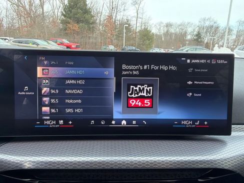 Used 2025 BMW 330i xDrive Sedan w/ Convenience Package image 33