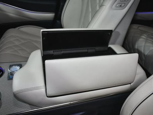 Used 2025 Genesis GV80 3.5T Prestige image 56