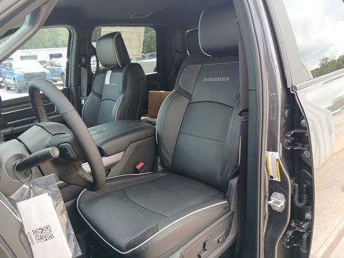 New 2026 RAM 4500 Laramie w/ Laramie Trim Package image 32