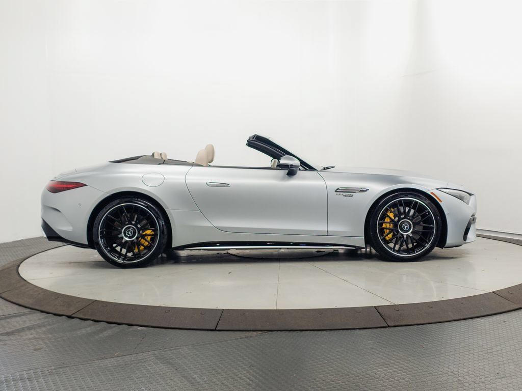 Used 2025 Mercedes-Benz SL 63 AMG 4MATIC image 35