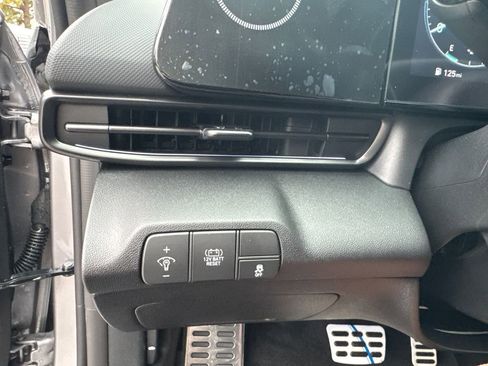New 2025 Hyundai Elantra SEL image 21