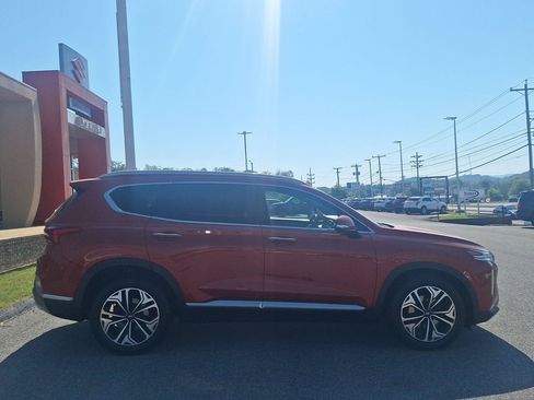 Used 2020 Hyundai Santa Fe SEL FWD image 2