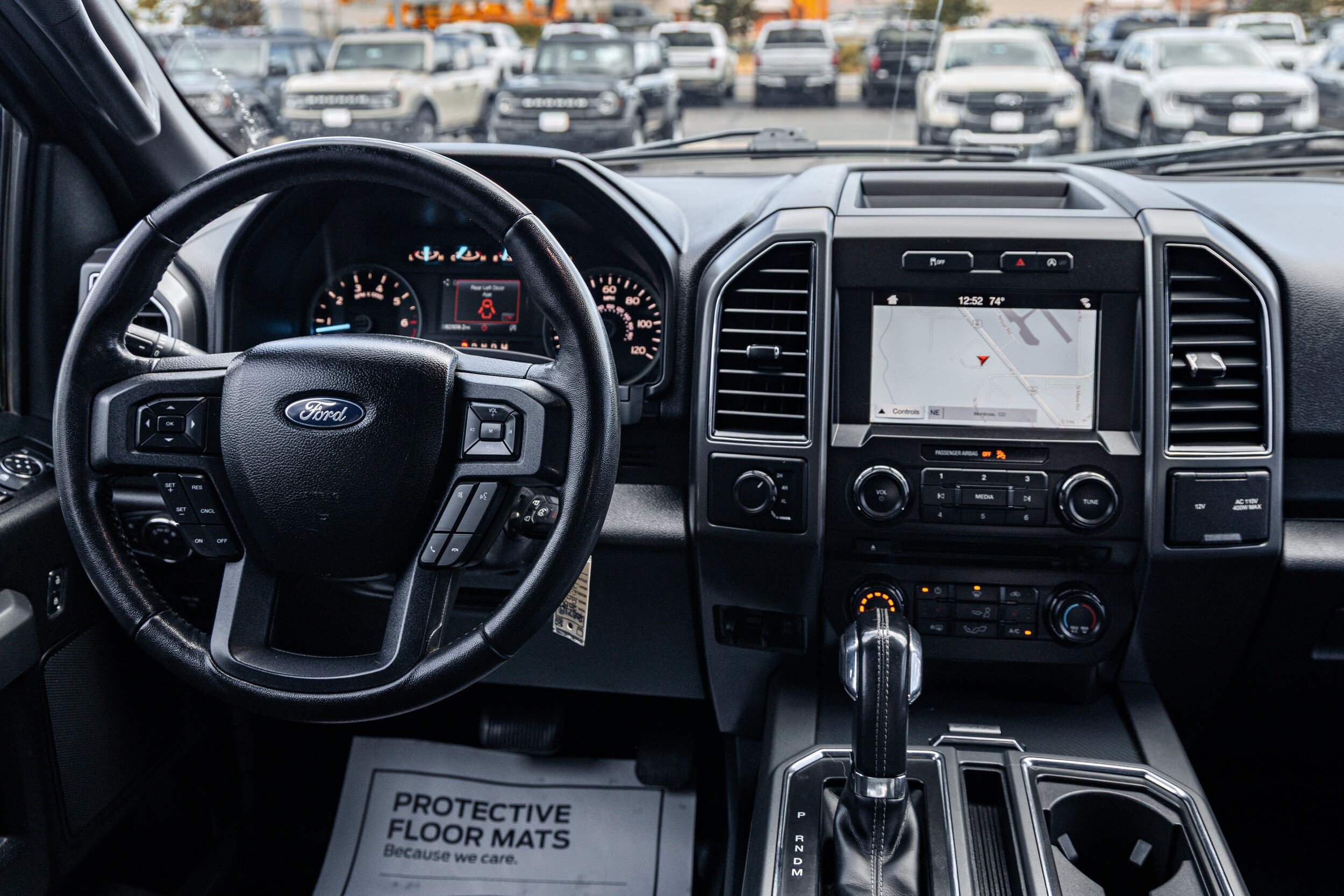 Used 2018 Ford F150 XLT w/ Equipment Group 302A Luxury AWD/4WD image 15