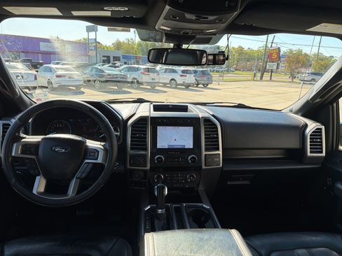 Used 2019 Ford F150 Platinum w/ Equipment Group 701A Luxury AWD/4WD image 37