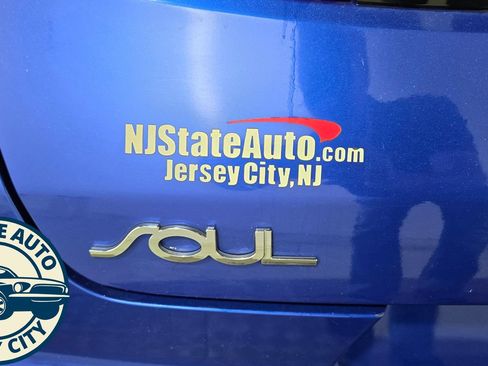 Used 2020 Kia Soul GT-Line FWD image 29