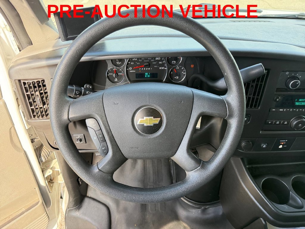 Used 2017 Chevrolet Express 2500 Extended RWD image 13