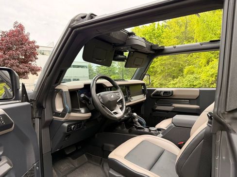 Used 2023 Ford Bronco Wildtrak AWD/4WD image 39