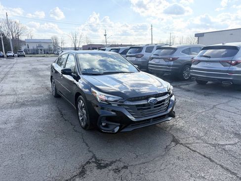 Used 2025 Subaru Legacy Limited w/ Popular Package #2 image 4