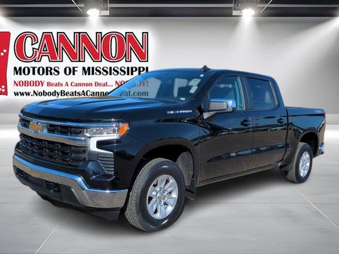 Used 2025 Chevrolet Silverado 1500 LT image 1