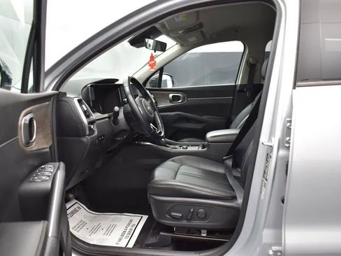 Used 2022 Kia Sorento S image 14