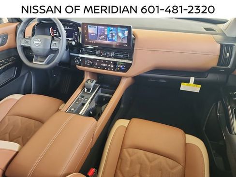 New 2026 Nissan Pathfinder Platinum w/ Lighting Package FWD image 13