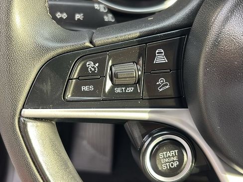 Used 2018 Alfa Romeo Stelvio Ti AWD/4WD image 16