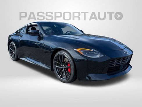 Certified 2024 Nissan Z Performance w/ Floor Mat Package image 2
