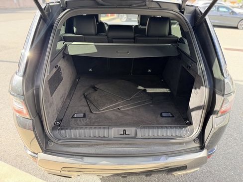 Used 2020 Land Rover Range Rover Sport HSE image 19