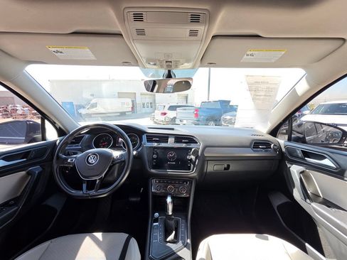 Used 2019 Volkswagen Tiguan SE FWD image 17