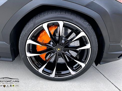 Used 2024 Lamborghini Urus S image 31