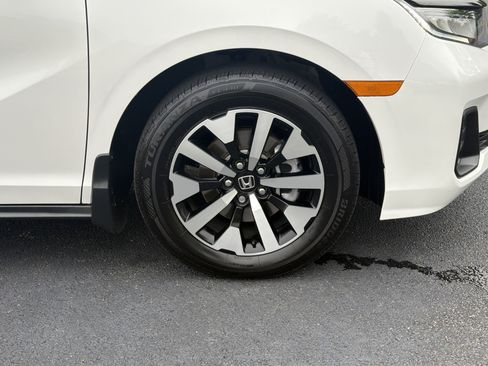 Certified 2026 Honda Odyssey EX-L image 33