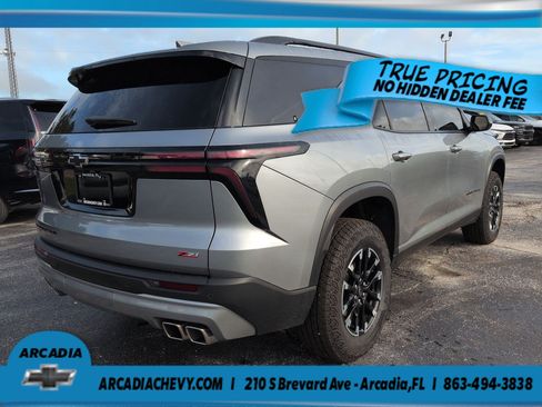 Used 2025 Chevrolet Traverse Z71 AWD/4WD image 4